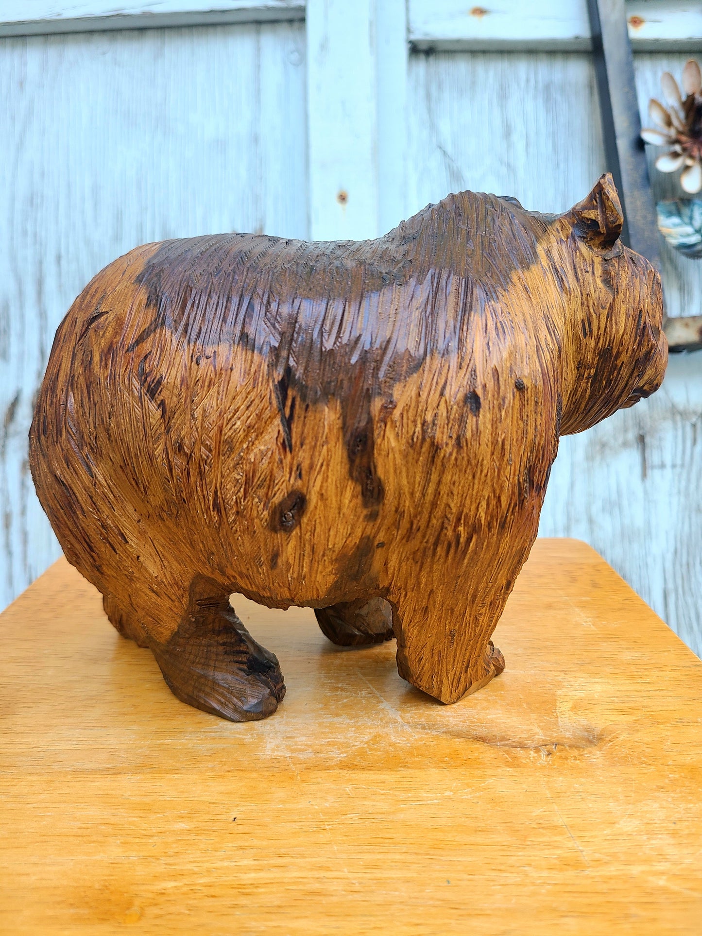 Grizzly Bear - wood carving